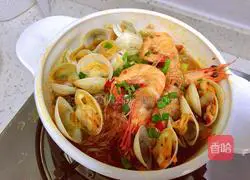 Illustration of how to make flower nail powder 9