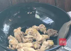 Illustration of how to make roasted chicken with mushrooms and potatoes 14