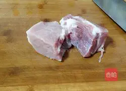 Illustration of how to make fried meat with lettuce 1