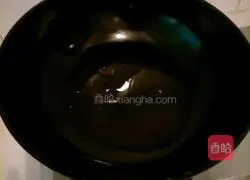 Illustration of how to make ham and fried eggs 4