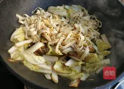 Illustration of how to make stewed dried tofu with baby cabbage and pork belly 10