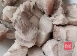 Illustration of how to make braised pork 1