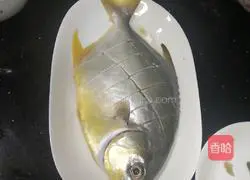 Illustration of how to make fried fish 1