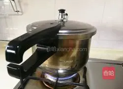 Pictures on how to make pepper beef and radish soup 10