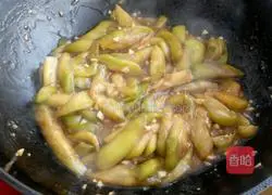 Illustration of braised eggplant strips 6