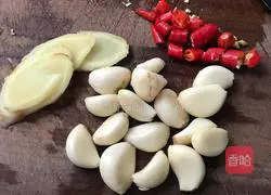  Illustration of how to make garlic bullfrog 2