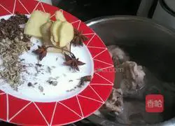 Illustration of how to make soy sauce bones 6