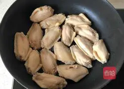 Illustration of Braised Chicken Wings 2