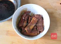 Illustration of how to make sauerkraut and pork belly 11