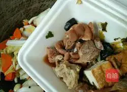 Illustration of how to stir-fry carrots and cabbage with marinade 4