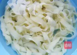 Illustration of home-cooked large plate chicken 1