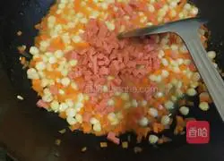 Illustration of how to make three-color grains 6