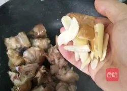 Illustration of soybean braised pig's feet 11