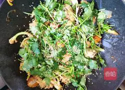 Illustration of how to make spicy hot pot with instant noodles seasoning 12