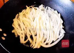 Illustration of how to make spicy and sour cabbage 3