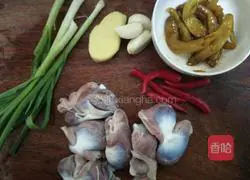 Illustration of how to stir-fry duck gizzards 1