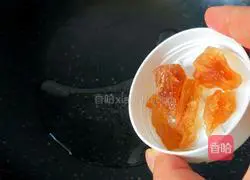 Illustration of how to make chestnut roasted chicken nuggets 6