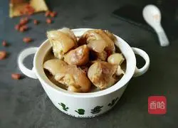 Illustration of braised pig trotters 12