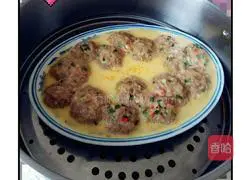 Illustration of how to make minced onion, meatballs and steamed eggs 15