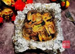 Illustration of how to make tinfoil rice noodles 12