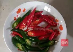 Illustration of how to make fried silver carp 1