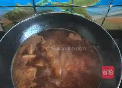 Illustration of how to make roasted pork with dried beans 7