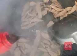 Illustration of how to make stir-fried pork with oyster mushrooms 9