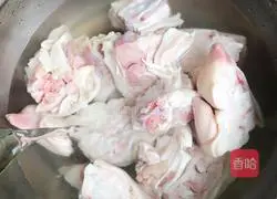 Illustration of home-style stewed pig's trotters 4