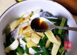 Illustration of how to make steamed pomfret 14