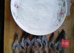 Garlic Illustration of how to make shrimps with fans 1