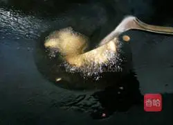 Illustration of how to stir-fry pork tongue 6