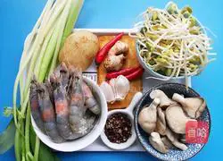 Illustration of how to make shrimps in dry pot 1