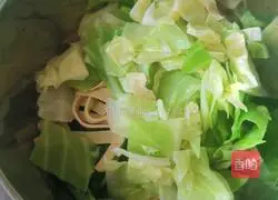 Illustration of how to make spicy hotpot made by He Jiong 2