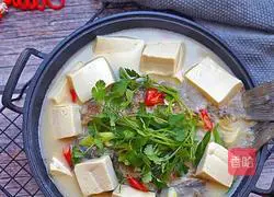 Illustration of how to make crucian carp stewed with tofu 8