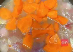 Illustration of how to make curry chicken rice 7