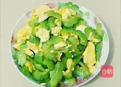 Illustration of how to make bitter melon and scrambled eggs 6