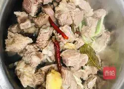 Illustration of how to make beef in oyster sauce 4