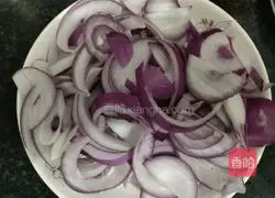 Onions Illustration of how to make fried pork 4