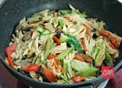 Illustration of how to cook yuba with vegetables and mushrooms 13