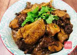 Illustration of chicken stewed with mushrooms 12