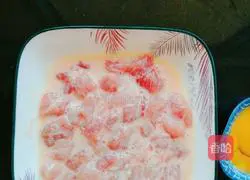 Illustration of how to make pineapple sweet and sour meat 6