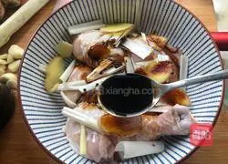 Illustration of how to make rice cooker chicken legs 6