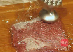 Illustration of how to make pork chop with mushrooms and tomato sauce 1