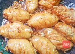 Illustration of how to make garlic chicken wings 8