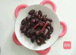 Illustration of how to make braised peanuts 7