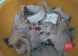 Illustration of how to make pickled fish 1