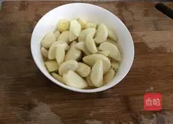 Illustration of how to make garlic crayfish 3