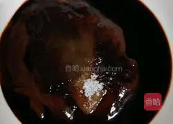 Illustration of how to make shredded pork with Jia Chang Jing sauce 2