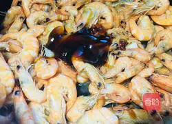 Illustration of braised zucchini with fresh small sea shrimps 7