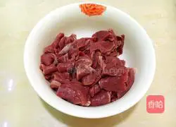 Illustration of how to stir-fry pig heart 1